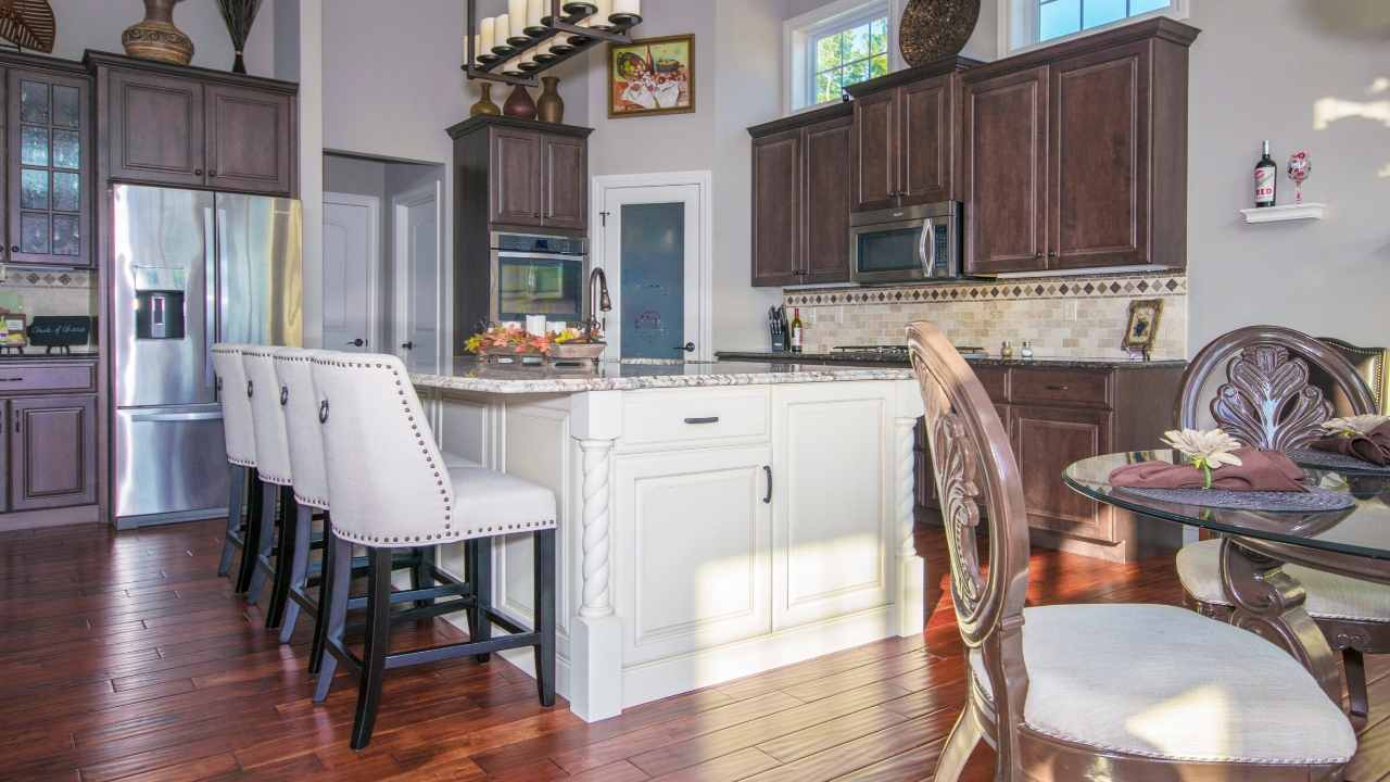 How to Renovate Antique Kitchens